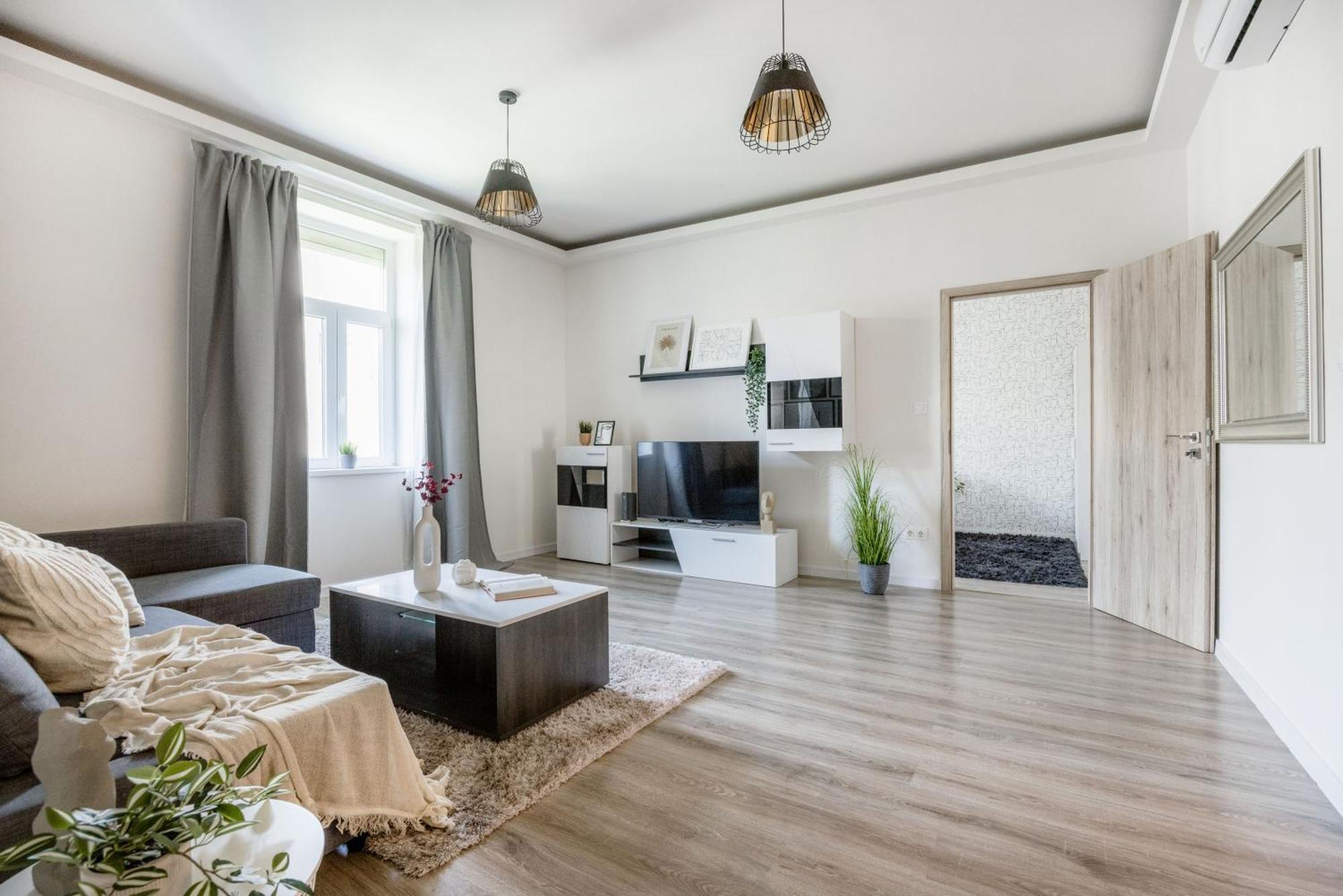 Casadeco Budapest Apt-Stunning New York Cafe View מראה חיצוני תמונה